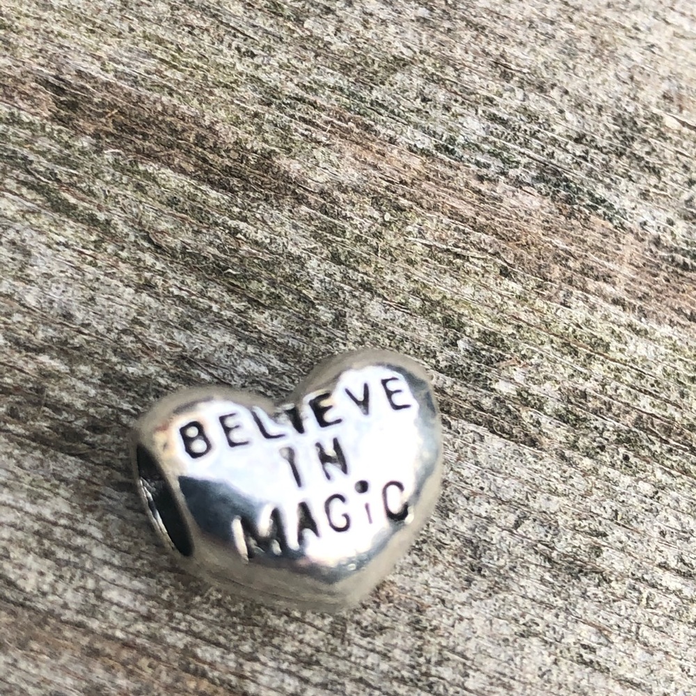Heart charm message mouse believe in magic